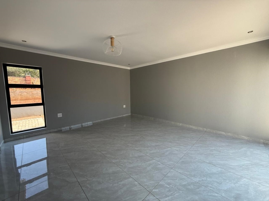 4 Bedroom Property for Sale in Buffelspoort Eco Estate North West